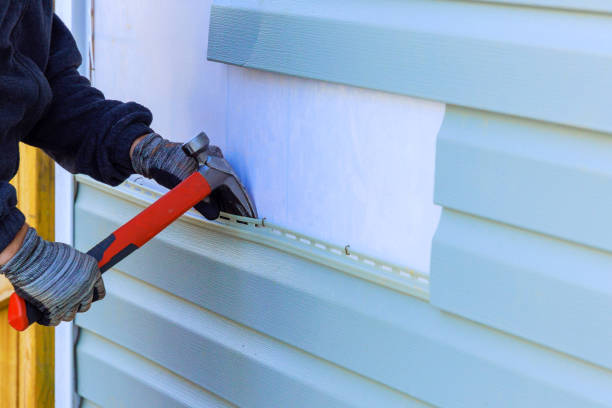Reliable Emergency Siding Repair contractor in Strasburg, CO by Squared Siding